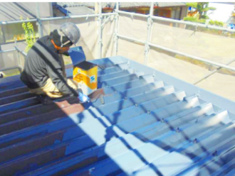 折板屋根の塗装